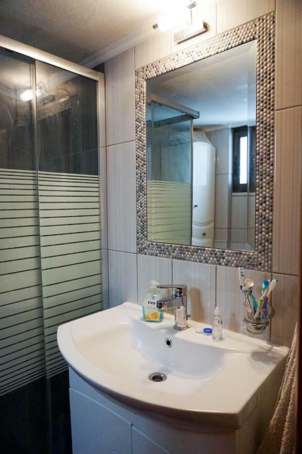 Peaceful & Styled Flat, 2 Bdrms, Wifi, Smart Tv Apartment Kavala Exterior photo